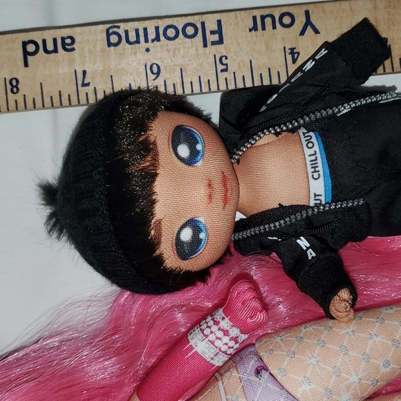 : 3 Na Na Na Surprise Teens Fashion Dolls  11" & 7" Soft Fabric Dolls - Picture 5 of 10